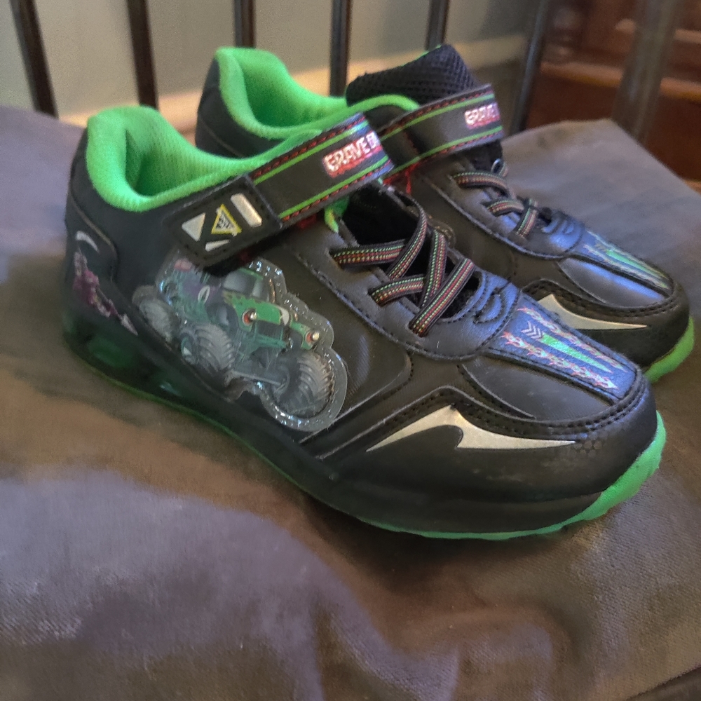 Boys sneakers